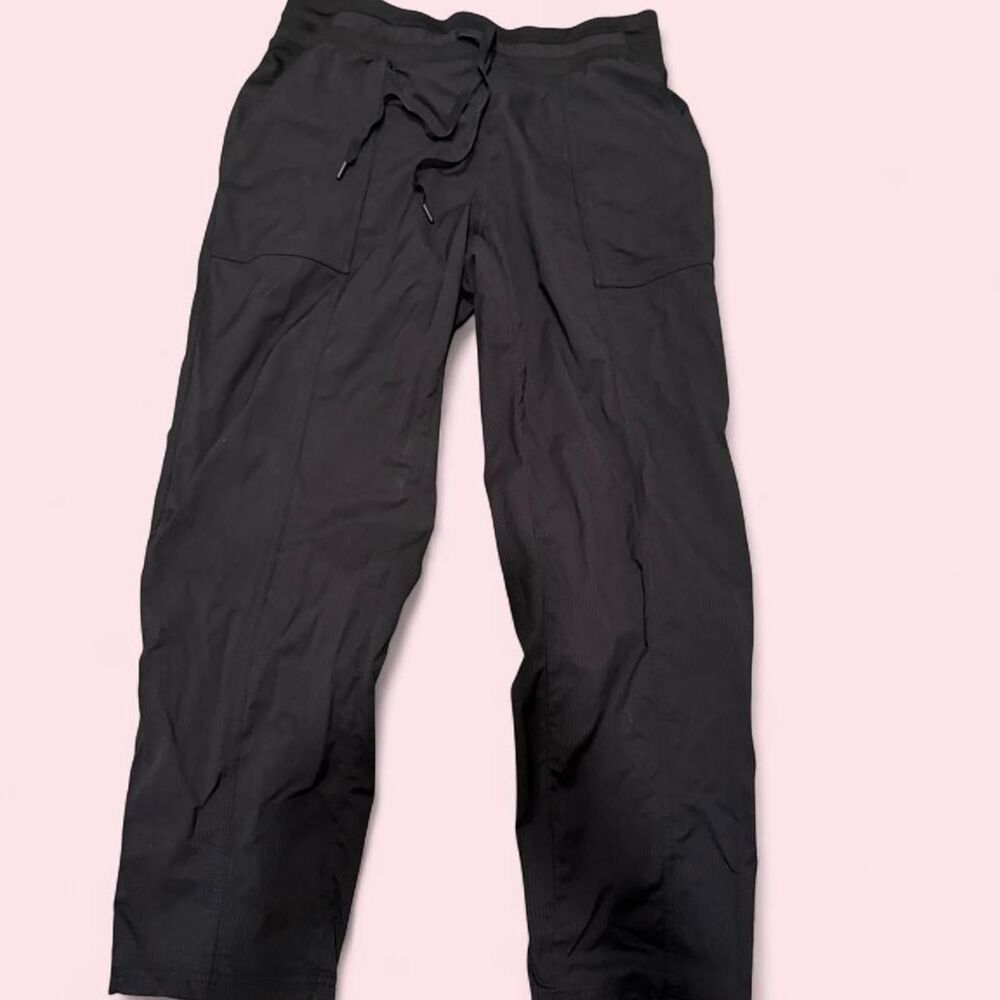 Avia Women's Black and Grey Trousers